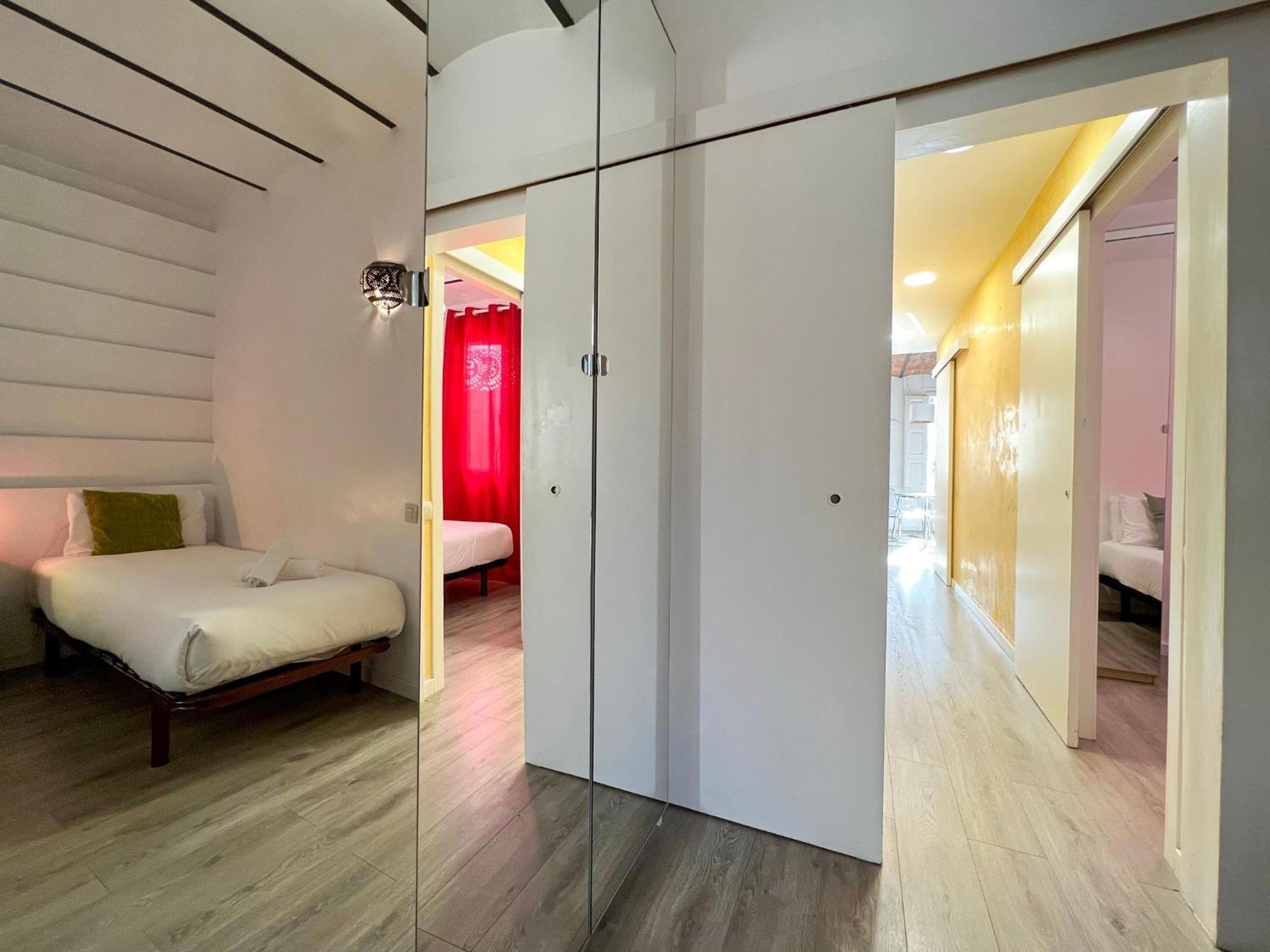 Stay U-Nique Apartments Fontrodona Барселона Екстериор снимка